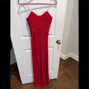 Gorgeous simple red gown straplesss worn once